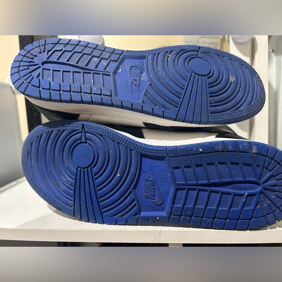 Jordan 1 Royal Toe - Picture 2 of 4